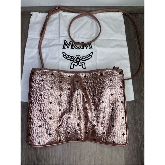 NWT MCM Monogram Printed Metallic Visetos Crossbody Pouch Champagne Medium $365 - Picture 8 of 13